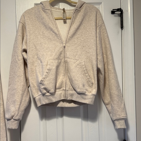 SKIMS NWOT Oatmeal Zip Up & Jogger Set - Picture 3 of 6